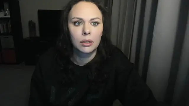 MollyCheiz online show from 04/26/26, 09:23