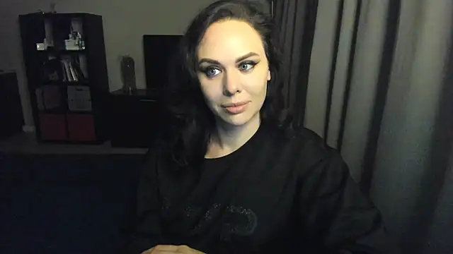 MollyCheiz online show from 03/13/25, 09:26
