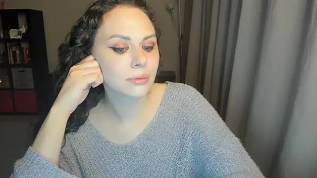 MollyCheiz online show from 05/28/26, 10:59
