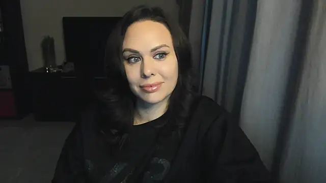 MollyCheiz online show from 10/27/25, 01:45