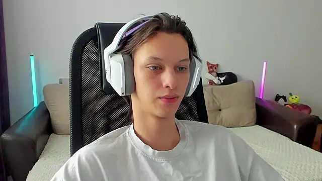 Ostin meow online show from 02/22/26, 08:06