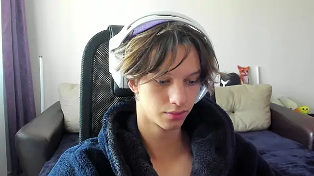 Ostin meow online show from 10/31/25, 08:00