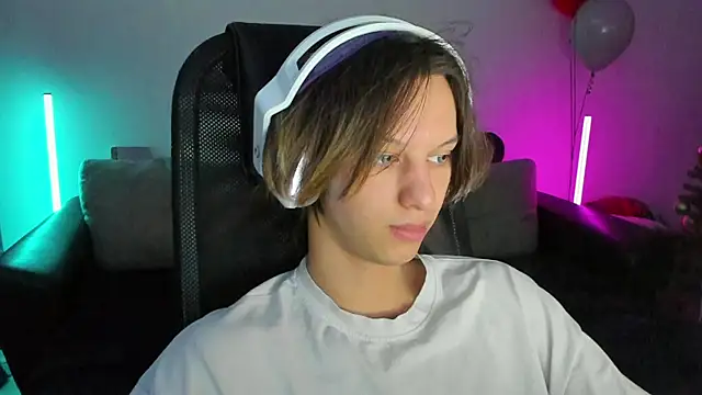 Ostin meow online show from 01/11/26, 01:18