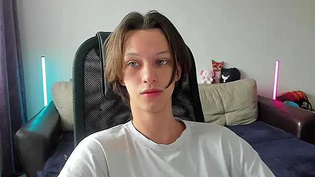 Ostin meow online show from 05/18/26, 09:58