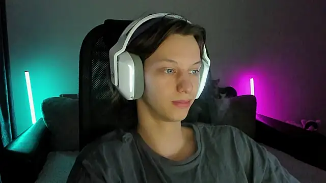 Ostin meow online show from 02/08/26, 01:20