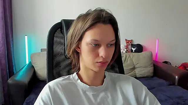 Ostin meow online show from 05/04/26, 05:11