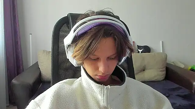 Ostin meow online show from 11/06/25, 08:18