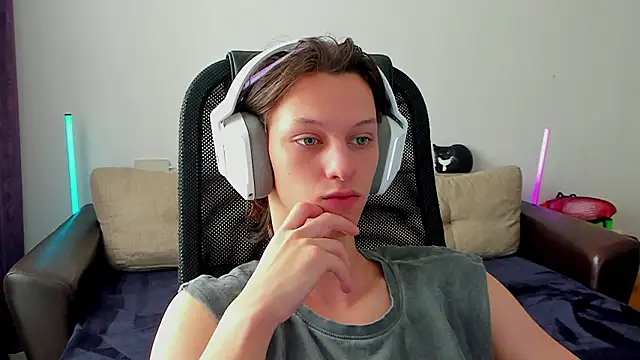 Ostin meow online show from 03/01/26, 10:15