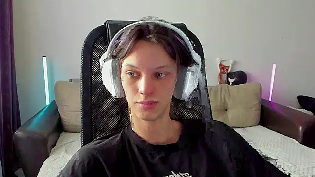 Ostin meow online show from 02/06/26, 06:42