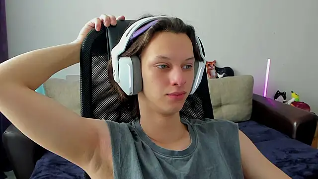 Ostin meow online show from 02/28/26, 08:03