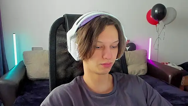 Ostin meow online show from 01/19/26, 05:00