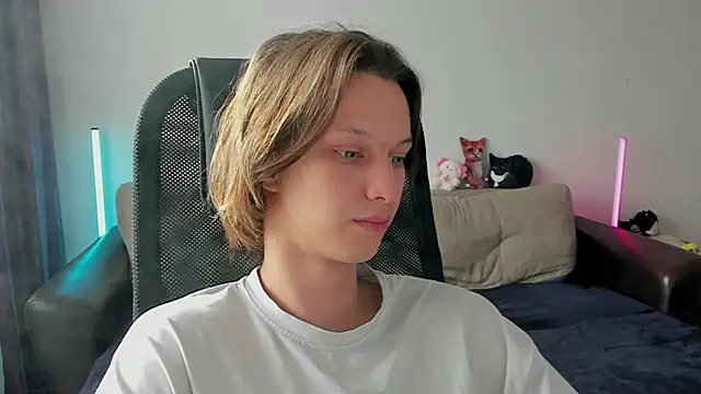 Ostin meow online show from 04/09/26, 10:43