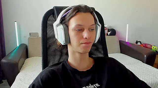 Ostin meow online show from 02/20/26, 05:15