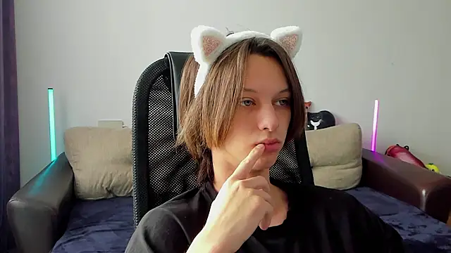 Ostin meow online show from 03/06/26, 08:42