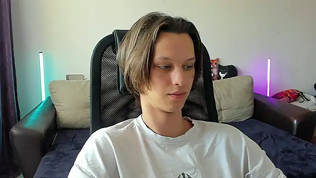 Ostin meow online show from 06/03/26, 08:59