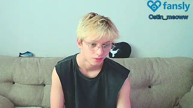 Snapshot of Ostin_meow chatting on 01/12/25, 08:25 Ostin meow online show from 01/12/25, 08:25