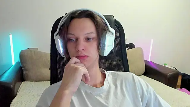 Ostin meow online show from 02/07/26, 12:02