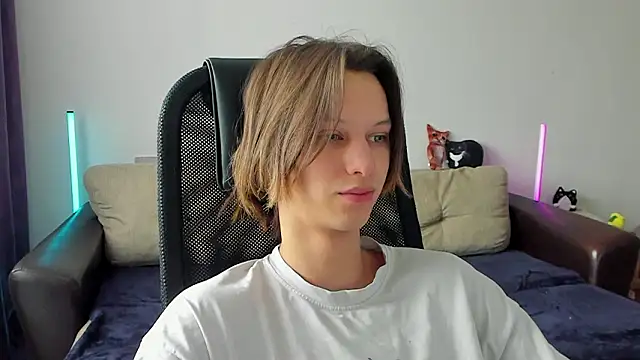 Ostin meow online show from 03/14/26, 06:19