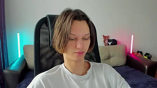 Ostin meow online show from 03/20/26, 06:47