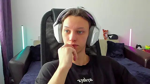 Ostin meow online show from 02/24/26, 06:58