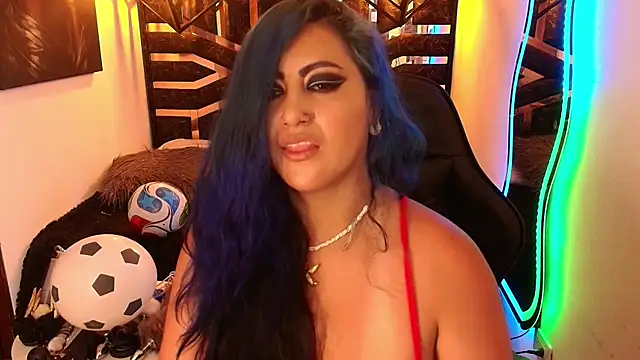 Snapshot of scarleth_blue chatting on 06/25/26, 05:12 scarleth blue online show from 06/25/26, 05:12