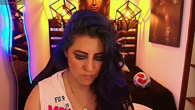 Snapshot of scarleth_blue chatting on 06/16/26, 02:55 scarleth blue online show from 06/16/26, 02:55