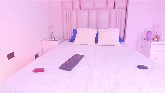 canela oss online show from 11/14/25, 11:58