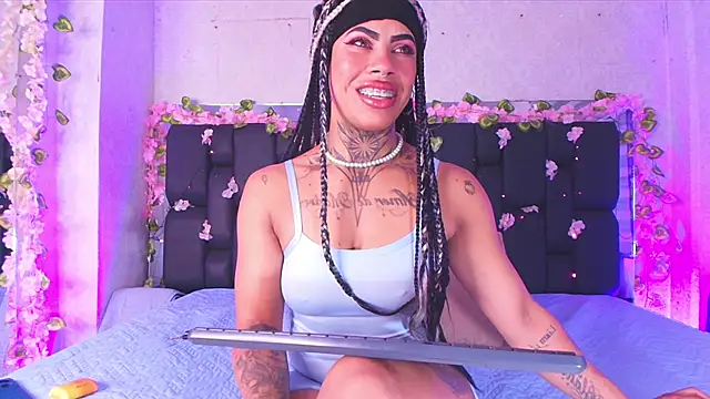 Snapshot of canela_oss chatting on 09/16/25, 12:06 canela oss online show from 09/16/25, 12:06