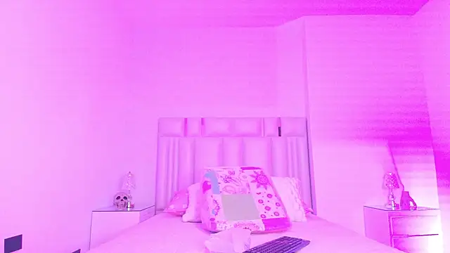 canela oss online show from 10/31/25, 12:02