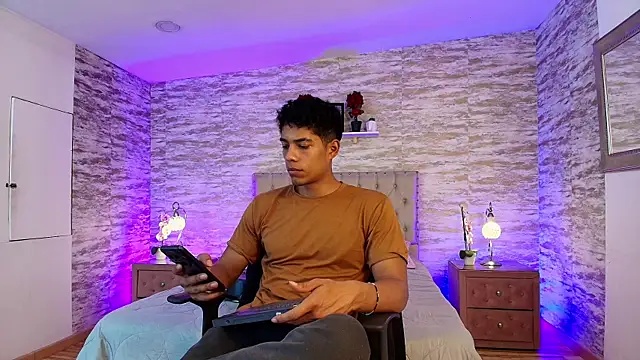 wagz online show from 03/31/26, 08:22