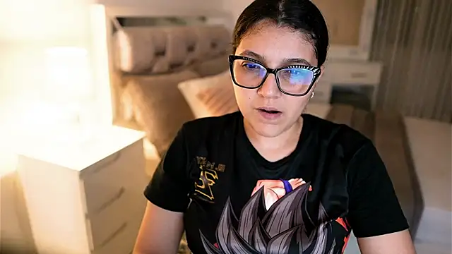 Camilaa bueno online show from 10/26/25, 03:29