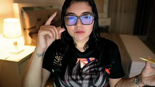 Camilaa bueno online show from 09/24/25, 11:21