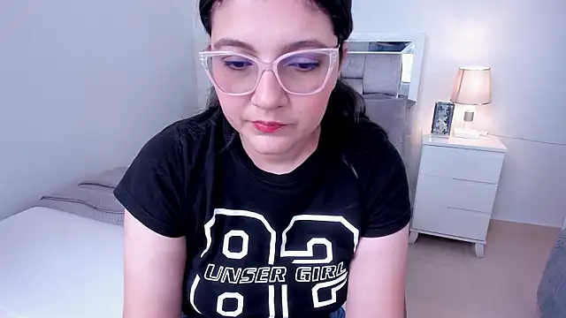 Camilaa bueno online show from 03/23/26, 03:34