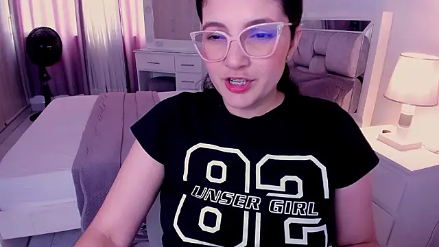 Camilaa bueno online show from 03/08/26, 05:27