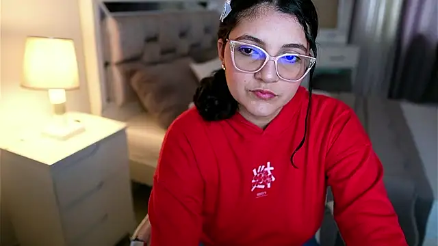 Camilaa bueno online show from 02/25/26, 10:31