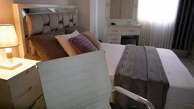 Camilaa bueno online show from 11/09/25, 06:01