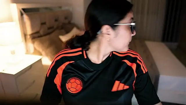 Camilaa bueno online show from 09/23/25, 04:08