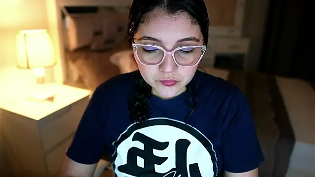 Camilaa bueno online show from 02/16/26, 11:35