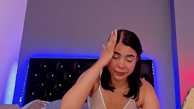 Snapshot of sharon_and_myke chatting on 02/09/25, 07:19 sharon and myke online show from 02/09/25, 07:19