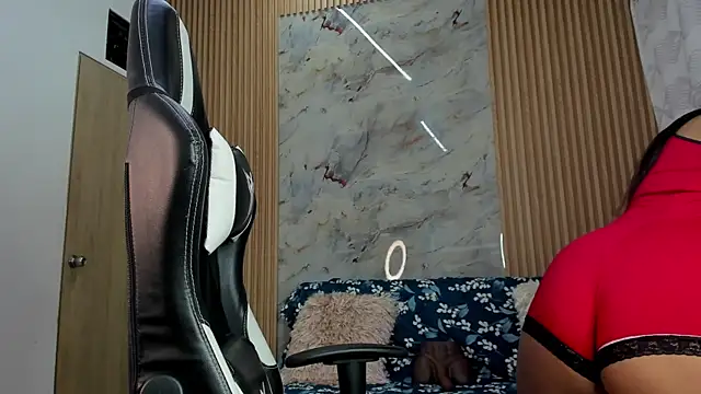 Any topless online show from 12/05/25, 11:09