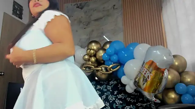 Any topless online show from 09/26/25, 11:06