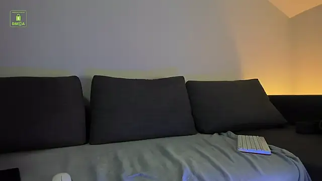 Perry Knight online show from 11/10/25, 06:07