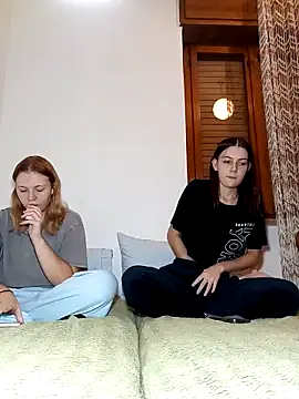 ella grays online show from 10/16/25, 06:16