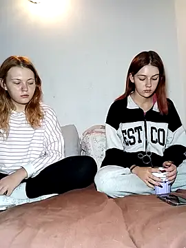 ella grays online show from 10/05/25, 03:47