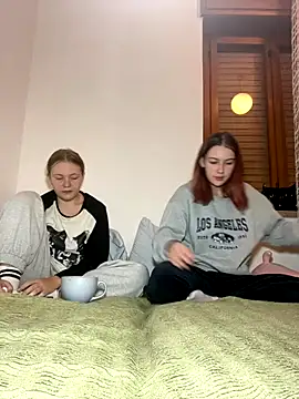 ella grays online show from 10/26/25, 05:02