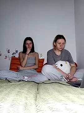 ella grays online show from 03/18/26, 06:53