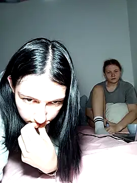 ella grays online show from 04/24/26, 05:04