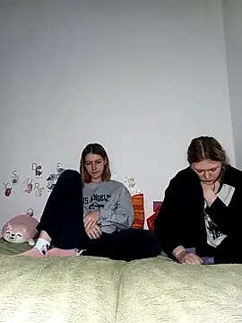 Snapshot of ella_grays chatting on 02/24/26, 05:03 ella grays online show from 02/24/26, 05:03