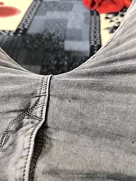 Snapshot of faaseel chatting on 02/22/25, 06:19 faaseel online show from 02/22/25, 06:19