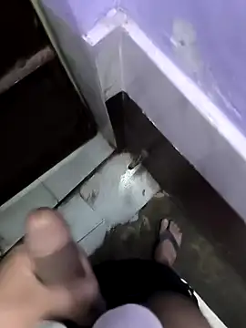 Snapshot of faaseel chatting on 02/25/25, 03:09 faaseel online show from 02/25/25, 03:09